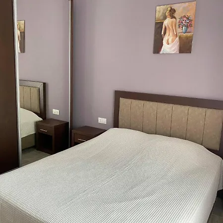 The Grey Rose * Limenas (Thasos)