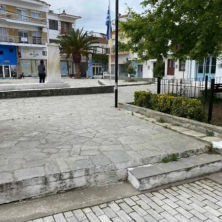 The Grey Rose Daire *